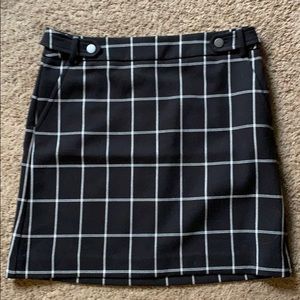 Fully lined skirt